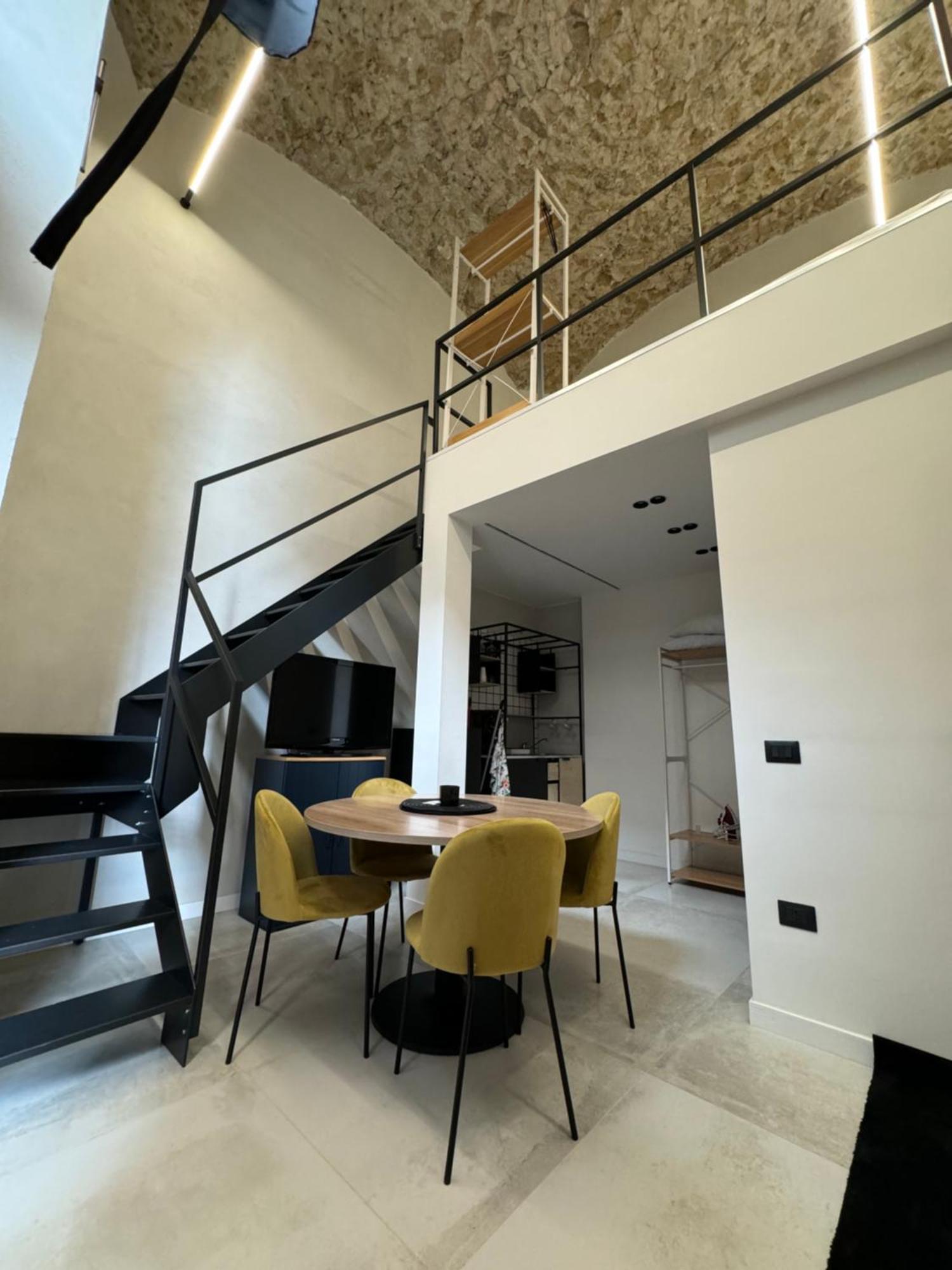 לינה וארוחת בוקר נאפולי Casa Antonia מראה חיצוני תמונה